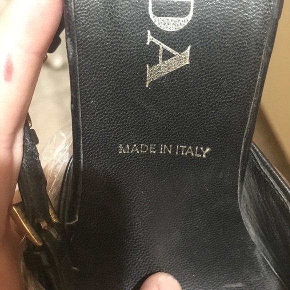 ❄️SALE❄️ PRADA VINTAGE heels - Picture 7 of 8